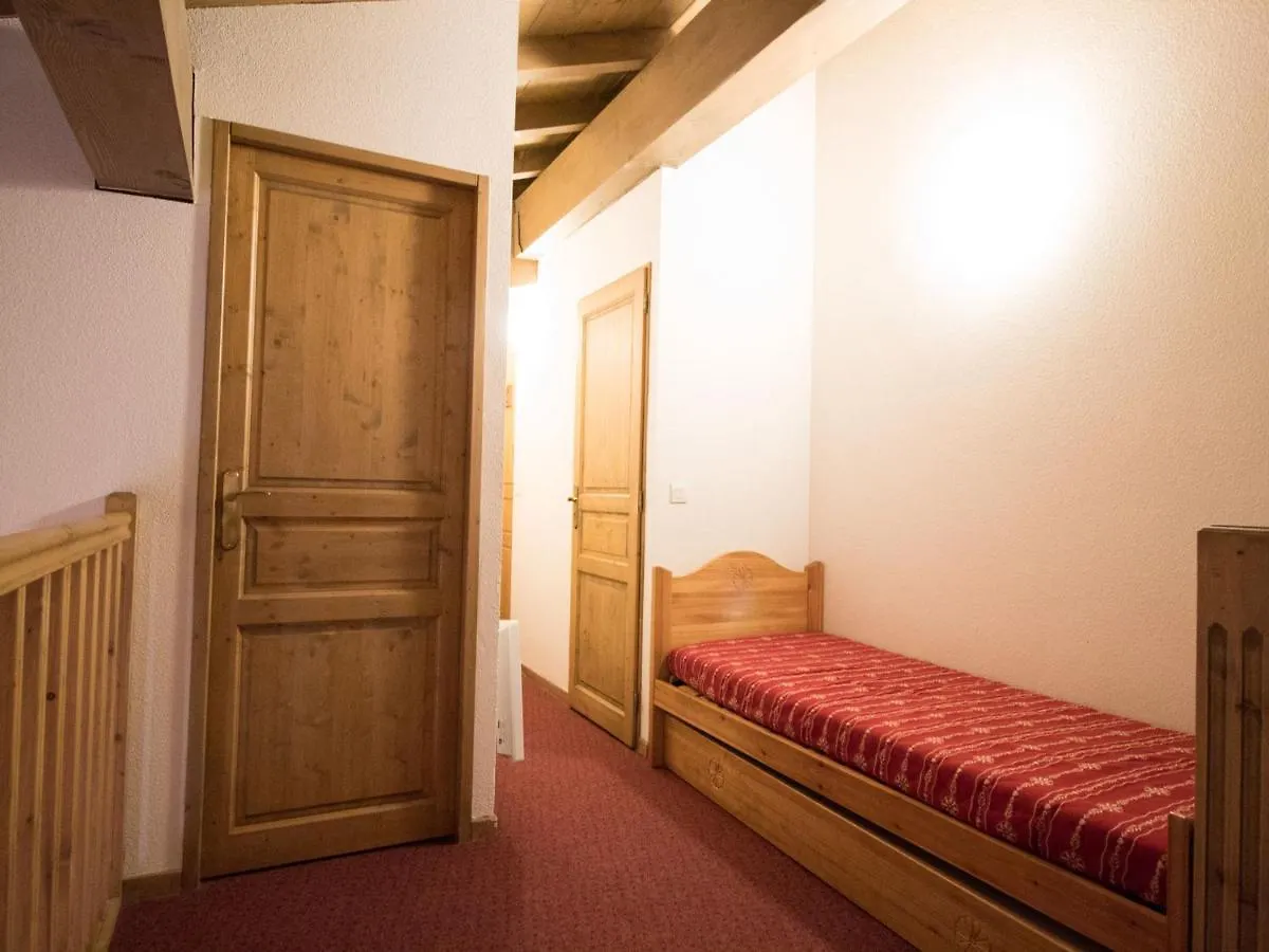 Duplex 10 Pers Au Pied Des Pistes Avec Parking, Balcon Et Wifi A Val Cenis - Fr-1-508-25 Apartment Lanslevillard